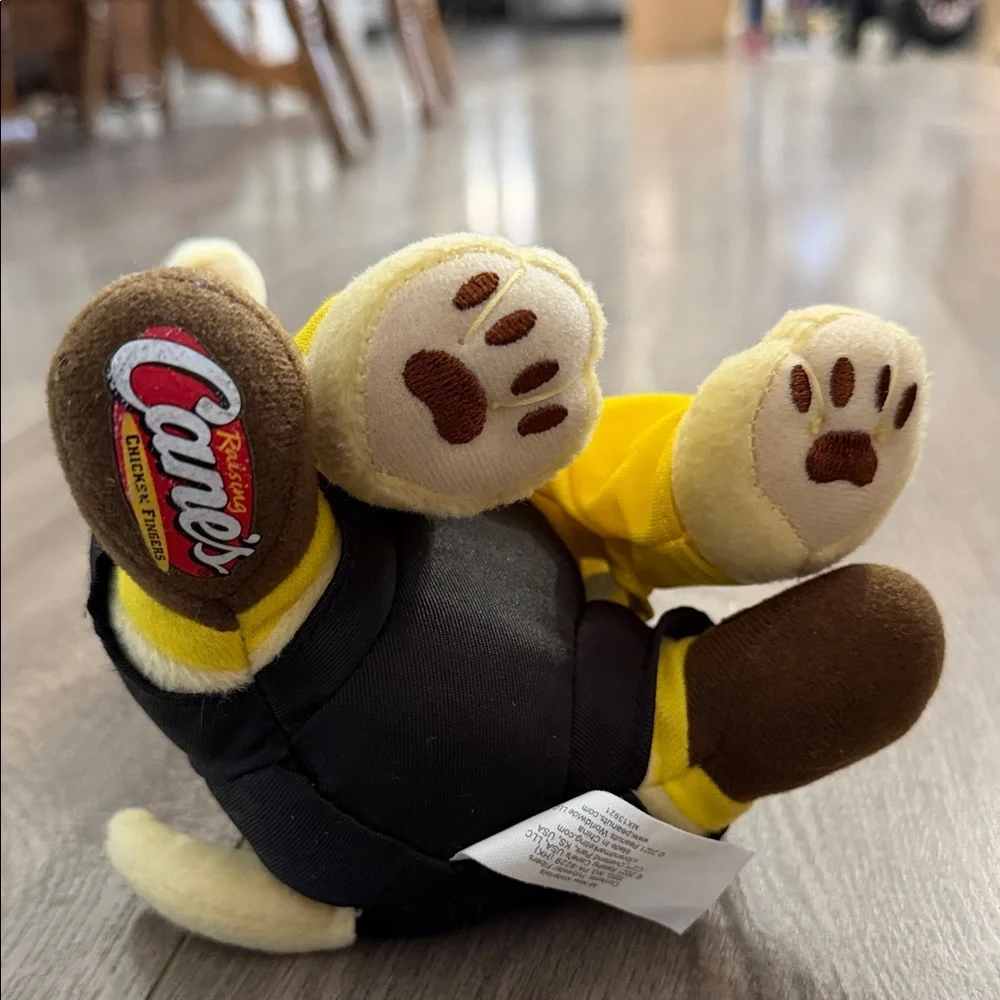 limited-edition Raising Cane's Peanuts Charlie Brown Plush Puppy - Picture 3 of 6